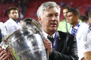 球速体育官方网站- 沙尔克04降级阴云未散，功勋教练回归救火  