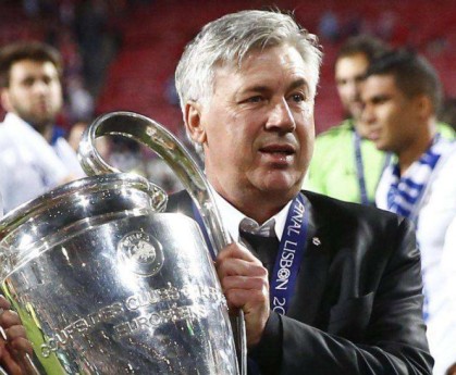 球速体育官方网站- 沙尔克04降级阴云未散，功勋教练回归救火  